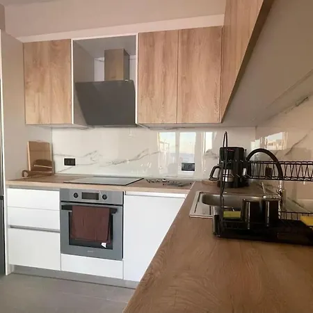 Vakantiehuis Lambou Sunset Soroni