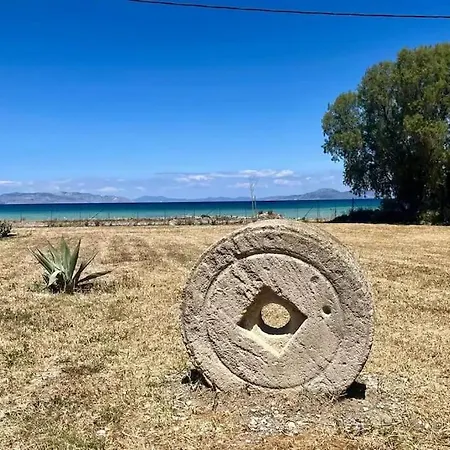 Vakantiehuis Lambou Sunset Soroni