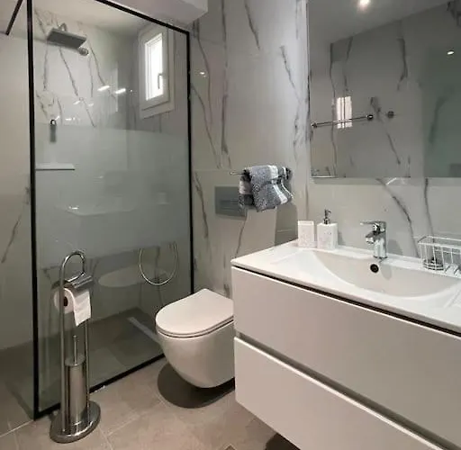 Lambou Sunset Szoroní