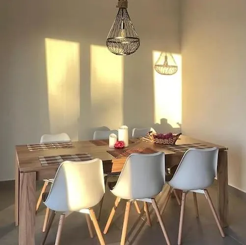 Lambou Sunset Szoroní