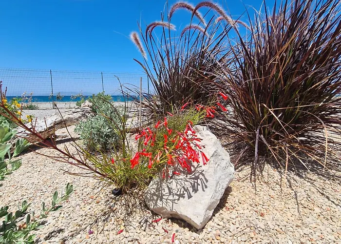 Lambou Sunset Nyaraló