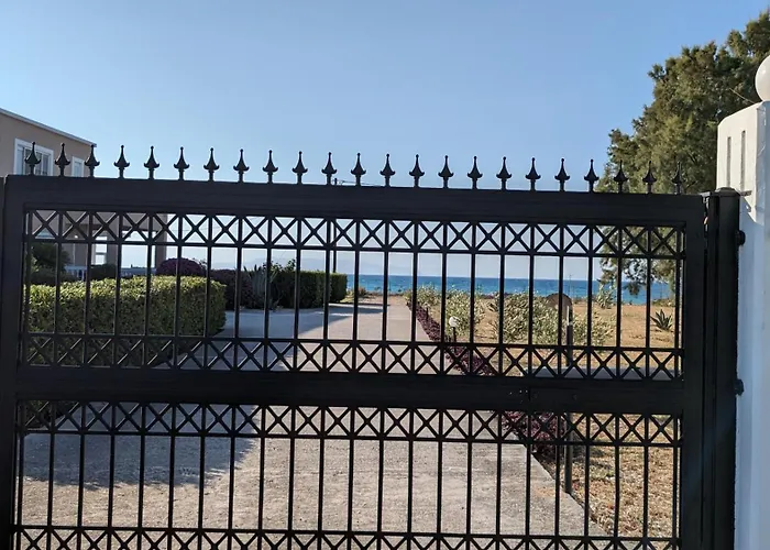 Lambou Sunset Casa de Férias Soroni