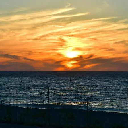 Lambou Sunset Сasa de vacaciones Soroni