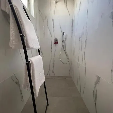 Lambou Sunset Σπίτι διακοπών *